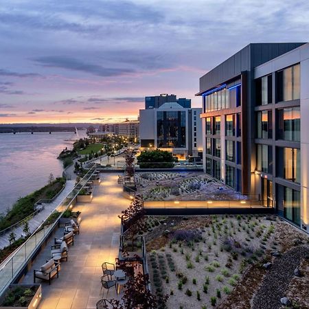 Ac Hotel By Marriott Vancouver Waterfront Екстер'єр фото