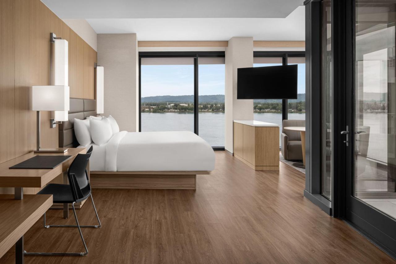 Ac Hotel By Marriott Vancouver Waterfront Екстер'єр фото